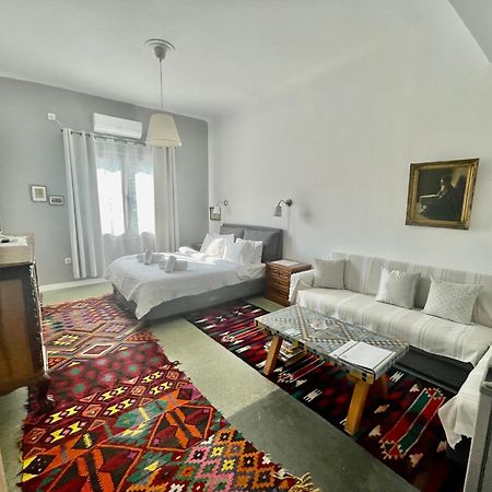 A Litte Taste Of Home Guest House Athen Exterior foto