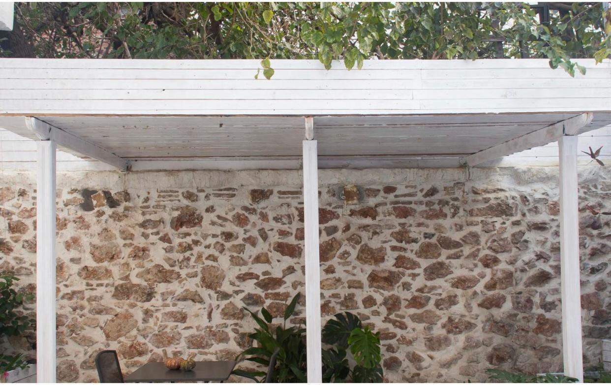 A Litte Taste Of Home Guest House Athen Exterior foto