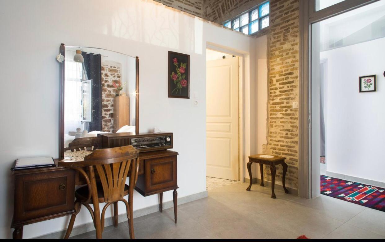 A Litte Taste Of Home Guest House Athen Exterior foto